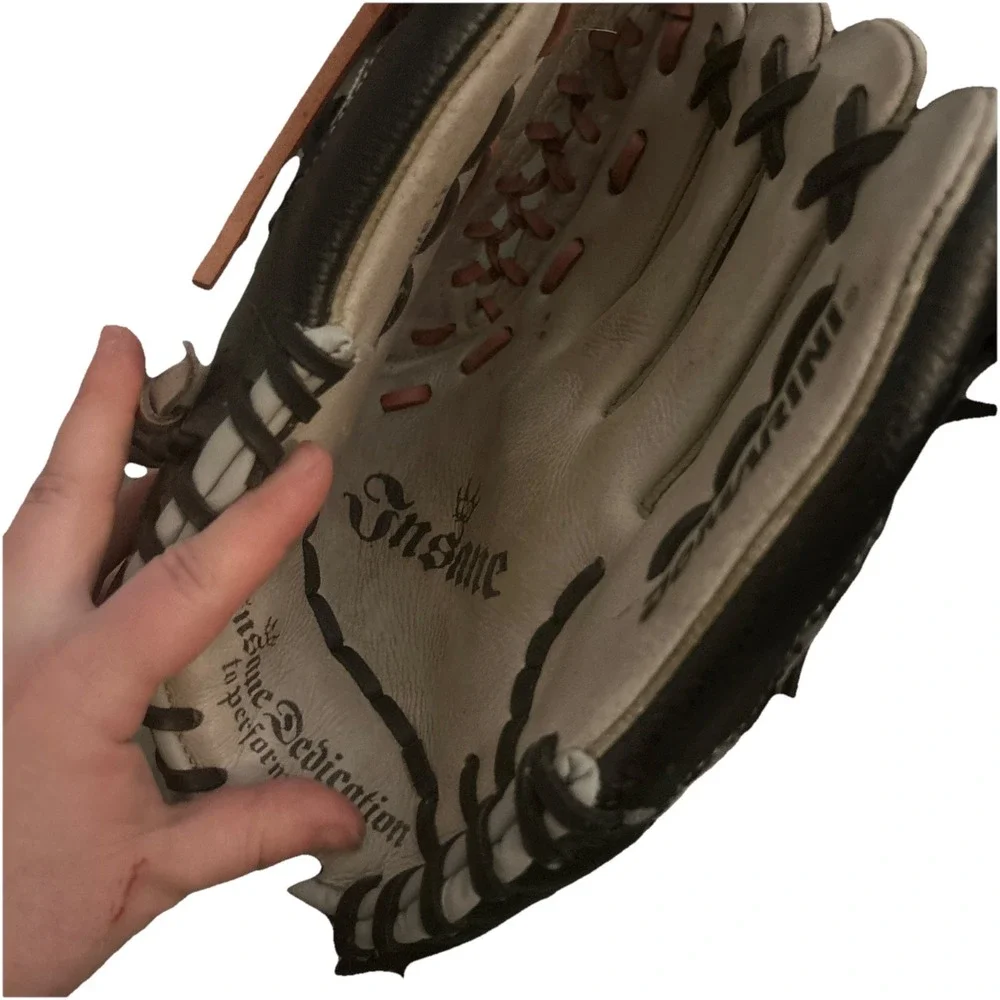 DEMARINI Insane Dedication Baseball Softball Glove 11 3/4
